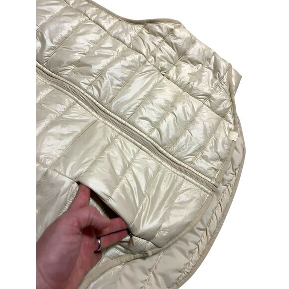 Joy Lab Shimmer Ivory Cream Off White Sleeveless Puff Zipper Vest Size Large - Picture 3 of 16